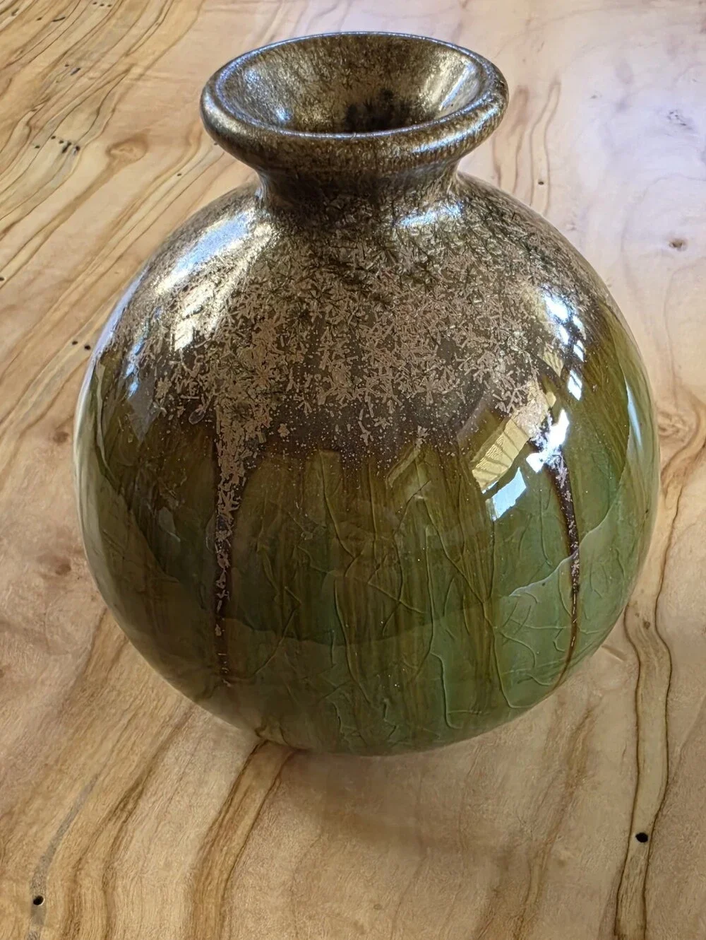 Handcrafted Green Ceramic Reed Diffuser Vase - Cabin Rustic Lodge - EUC